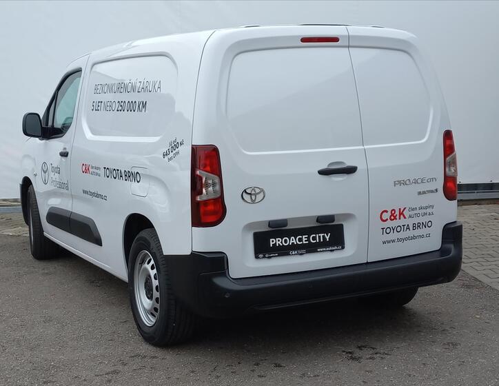 Toyota ProAce City 6