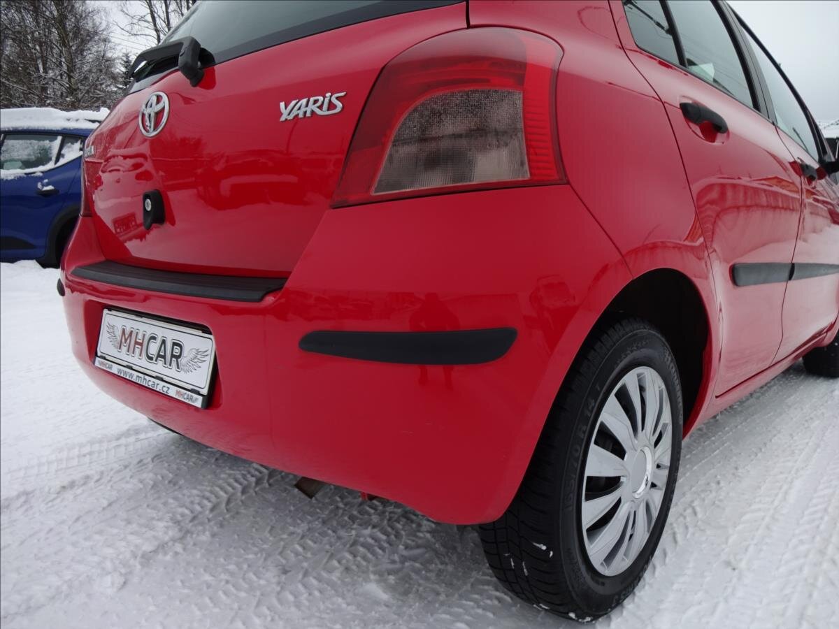 Toyota Yaris Hatchback 998,0 51 kw