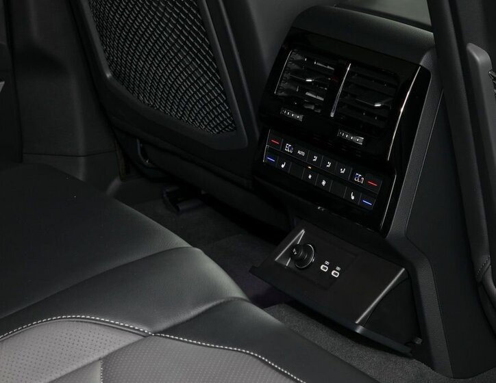 Volkswagen Touareg SUV / Terénní 3,0 l 210 kw