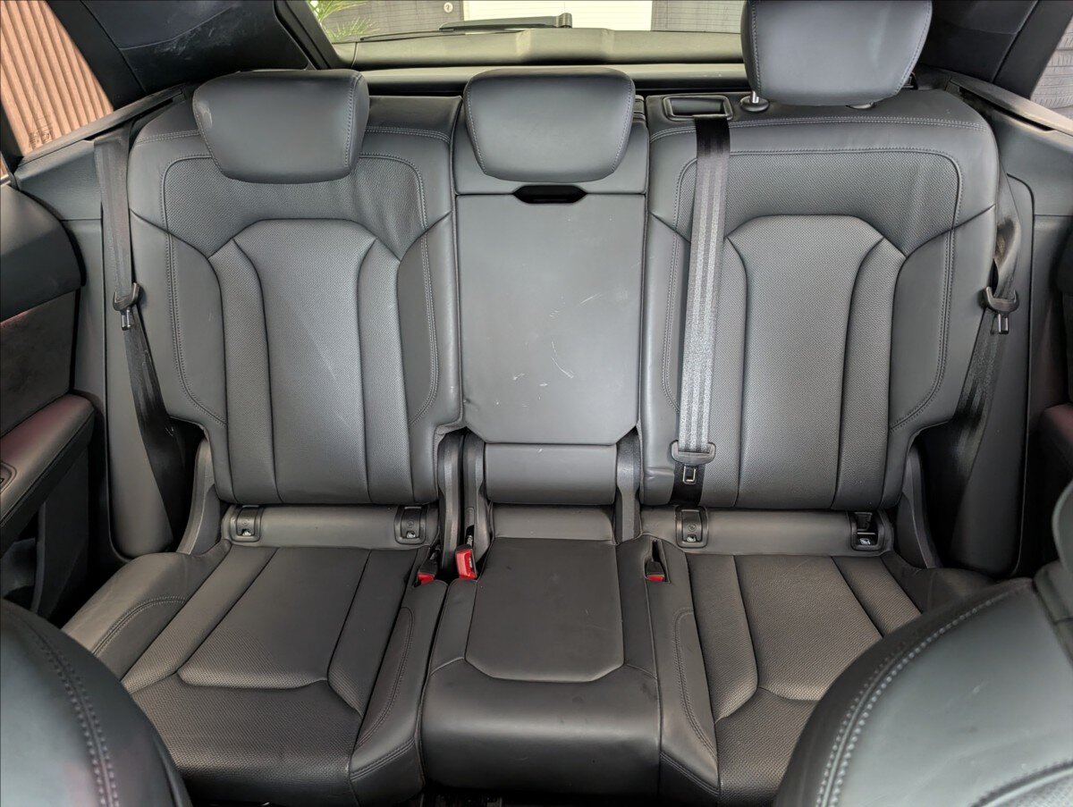 Audi Q8 Hatchback 3,0 l 250 kw