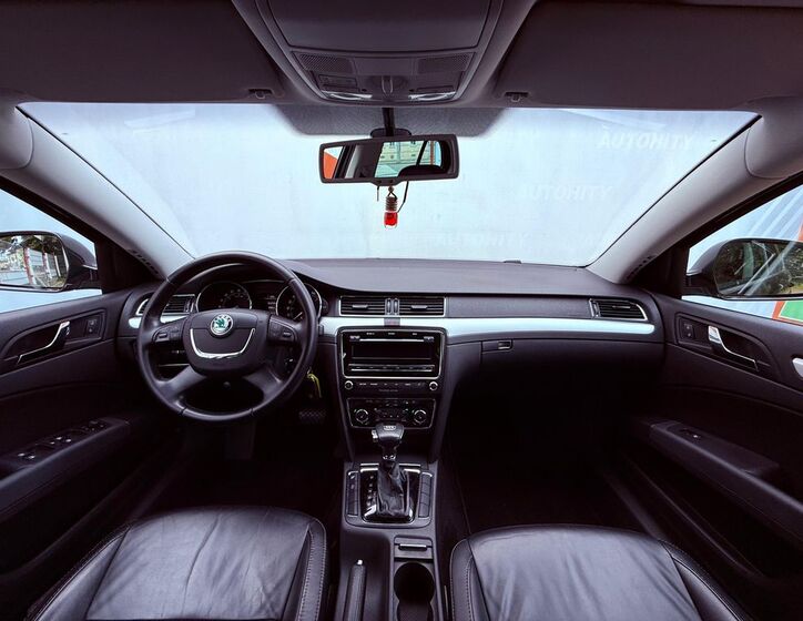 Škoda Superb 17