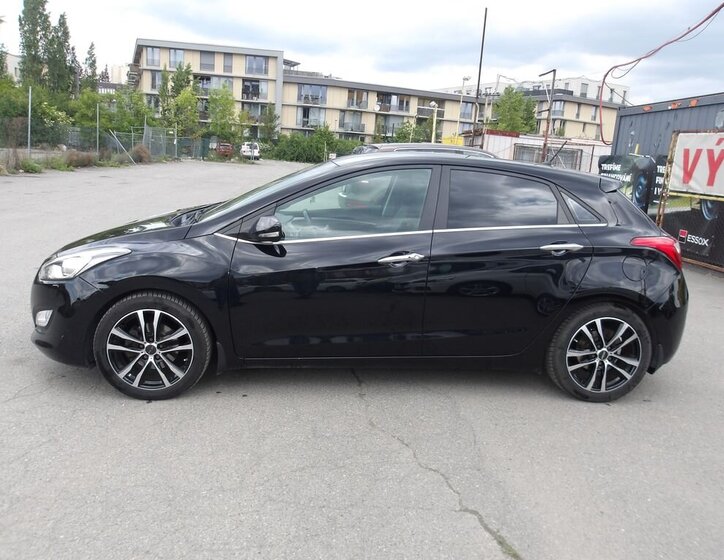 Hyundai i30 Hatchback 1,6 l 81 kw