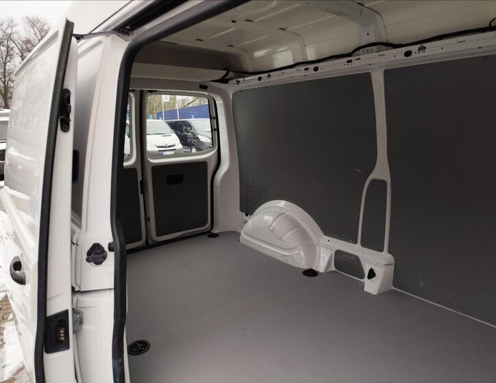 Volkswagen Transporter VAN-Minibus 2,0 l 84 kw