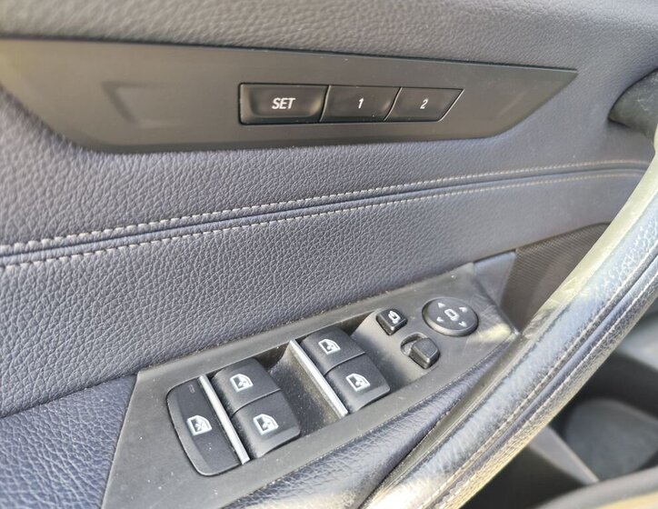 BMW Řada 5 Sedan / Limuzína 3,0 l 250 kw