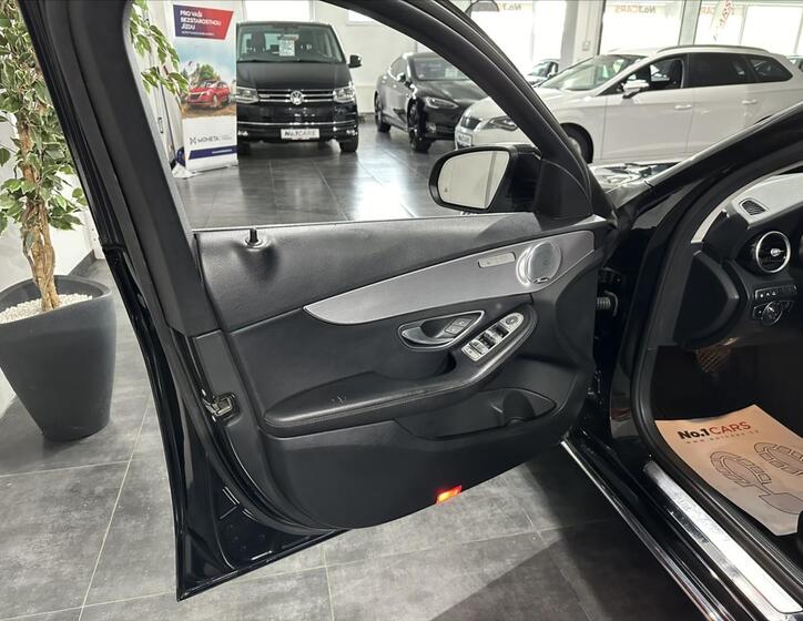 Mercedes-Benz Třídy C 6