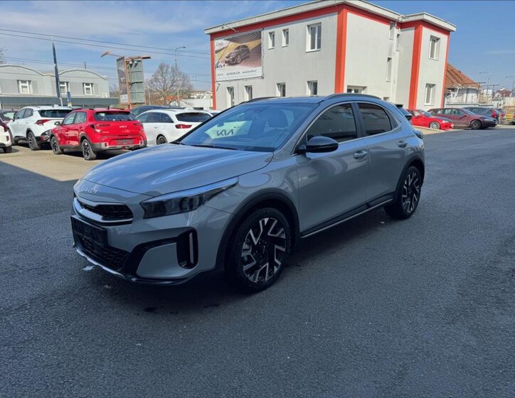 KIA XCeed CUV / Crossover 1,6 l 110 kw