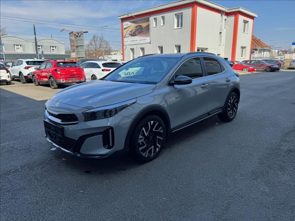 KIA XCeed CUV / Crossover 1,6 l 110 kw