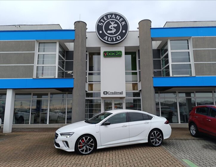 Opel Insignia Liftback 2,0 l 169 kw