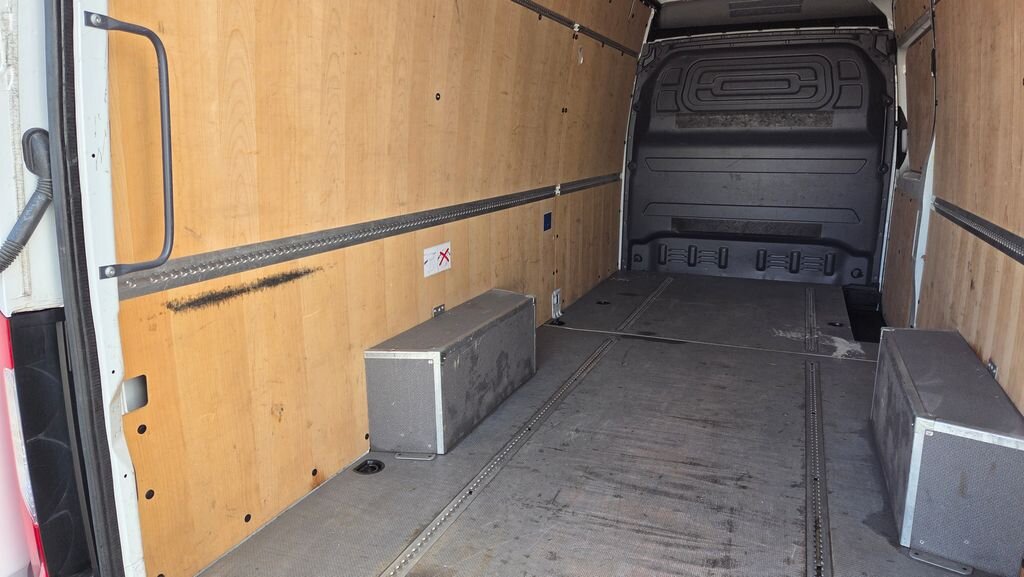 Mercedes-Benz Sprinter Skříň 2,0 l 125 kw