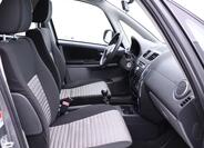 Suzuki SX4 12