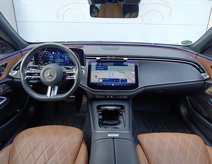 Mercedes-Benz Třídy E Sedan 2,0 l 145 kw