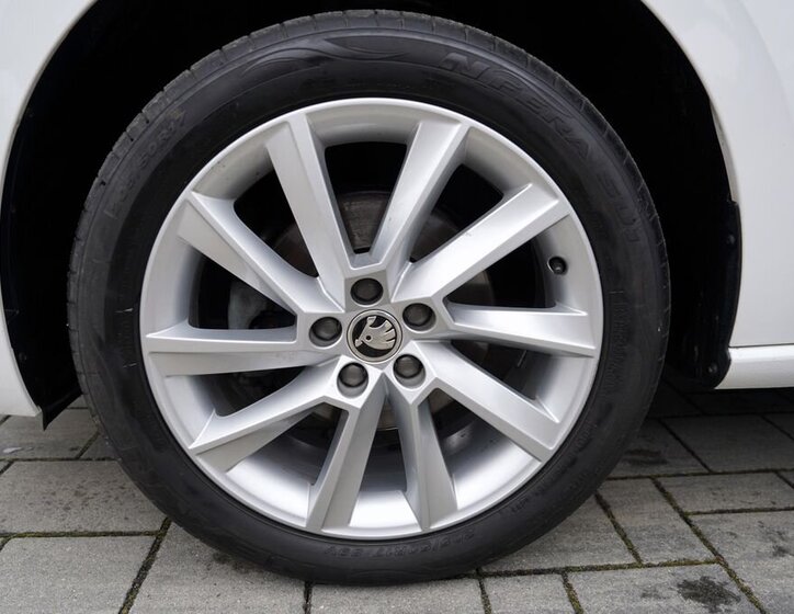 Škoda Scala Hatchback 1,6 l 85 kw