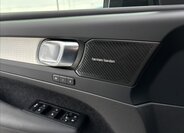 Volvo XC40 Kombi 2,0 l 145 kw
