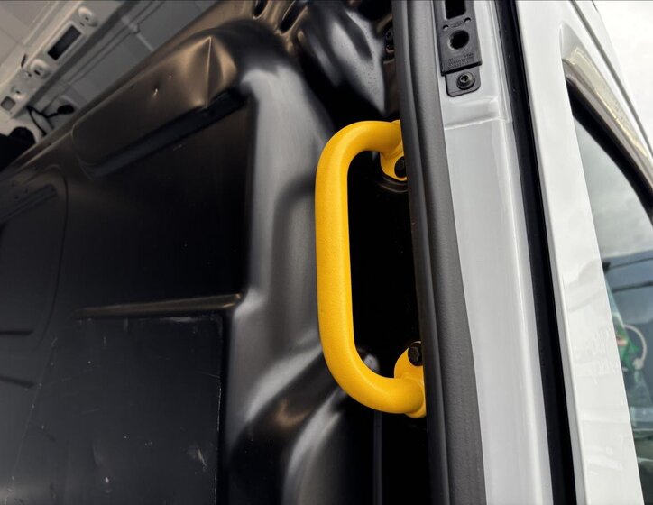 Ford Transit Skříň 2,0 l 96 kw