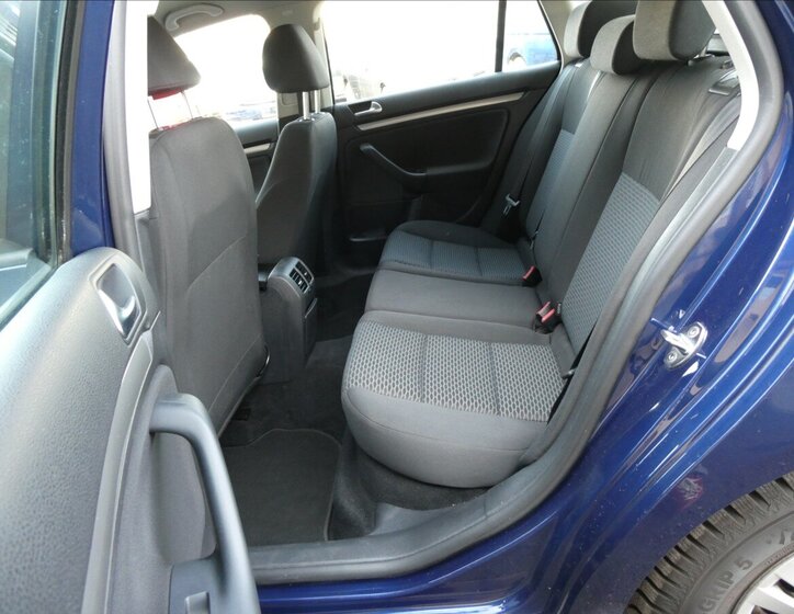 Volkswagen Golf Kombi 1,2 l 77 kw