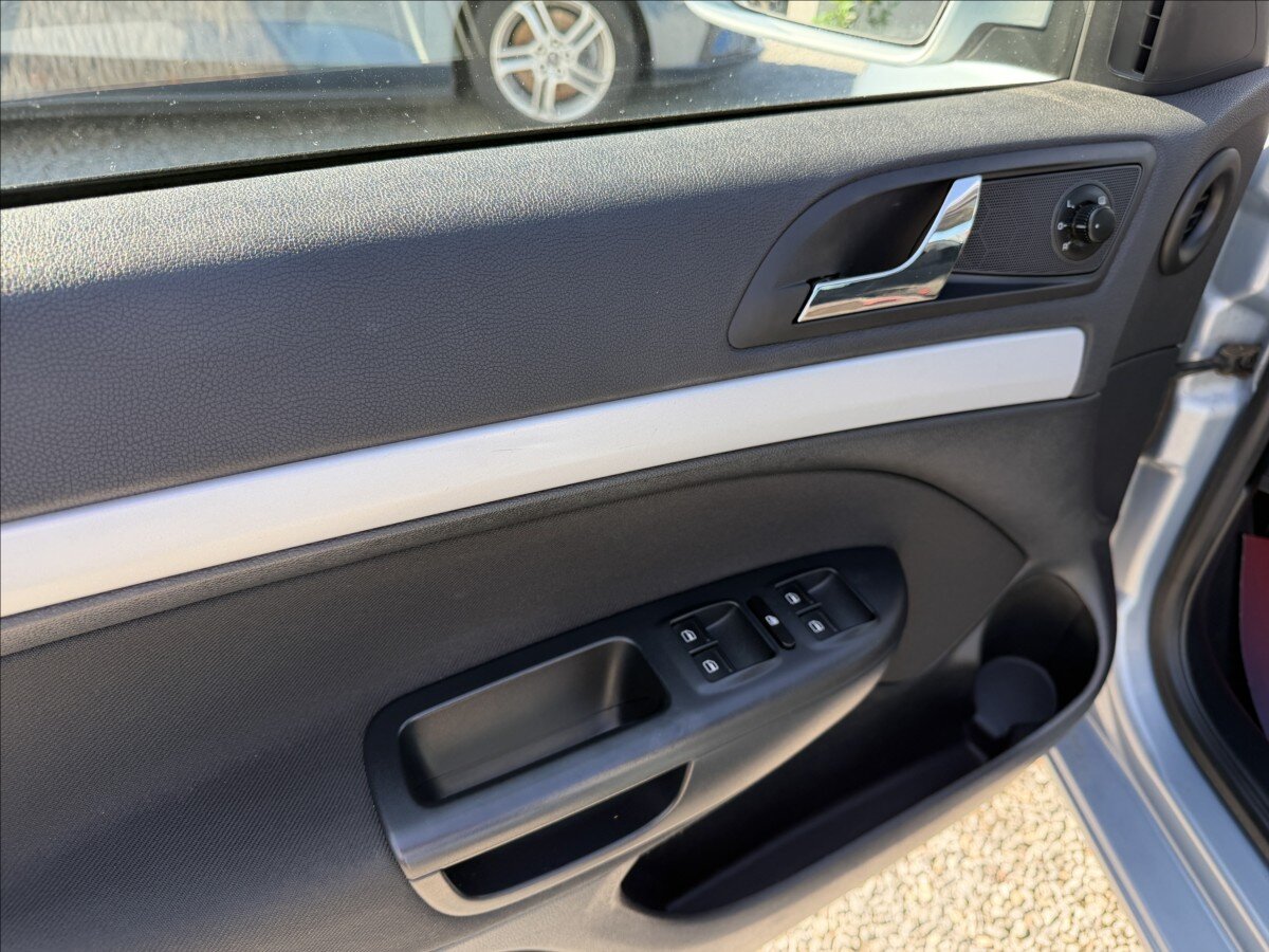 Škoda Octavia Kombi 1,2 l 77 kw