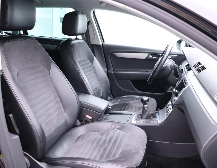 Volkswagen Passat 12