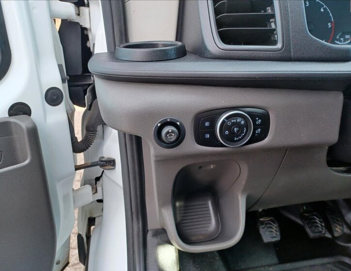 Ford Transit Valník 2,0 l 125 kw