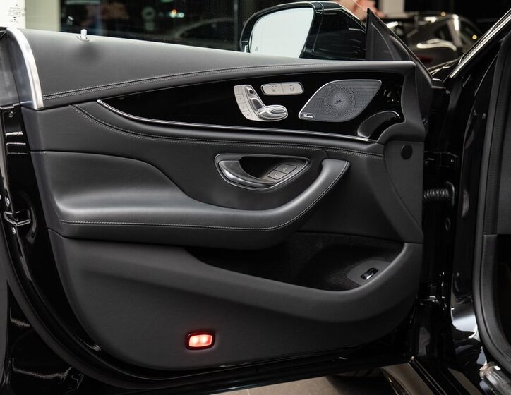 Mercedes-Benz AMG GT SUV / Terénní 4,0 l 430 kw