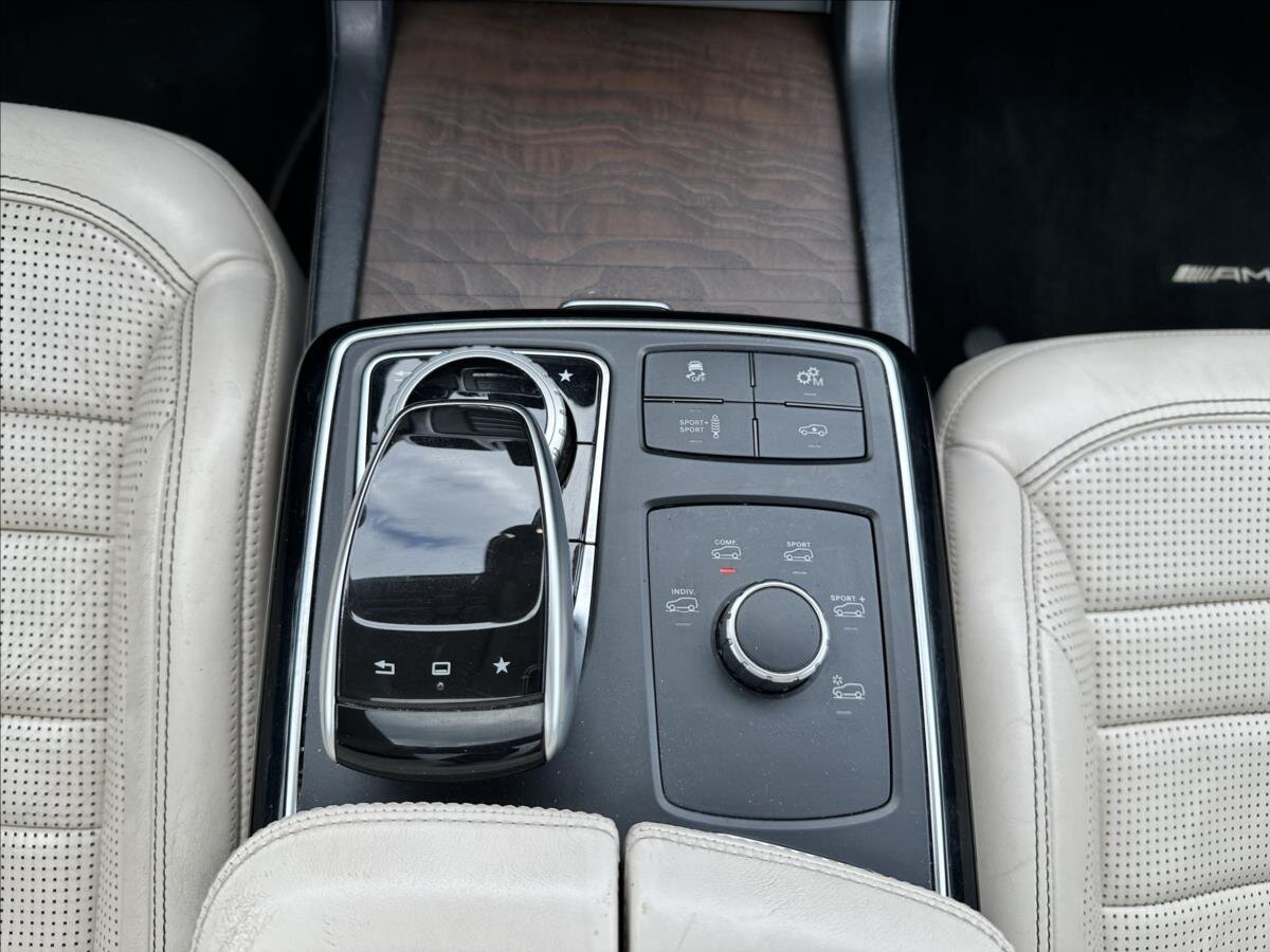 Mercedes-Benz GLS SUV 5,5 l 430 kw