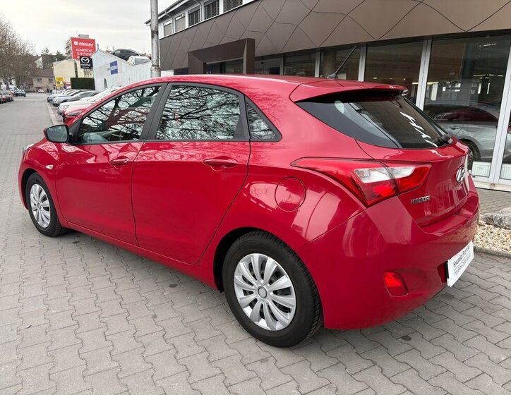 Hyundai i30 Hatchback 1,4 l 73 kw