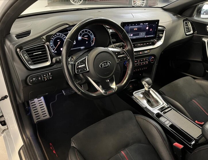 KIA ProCeed Kombi 1,6 l 150 kw