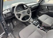 Lada Niva SUV / Terénní 1,7 l 61 kw