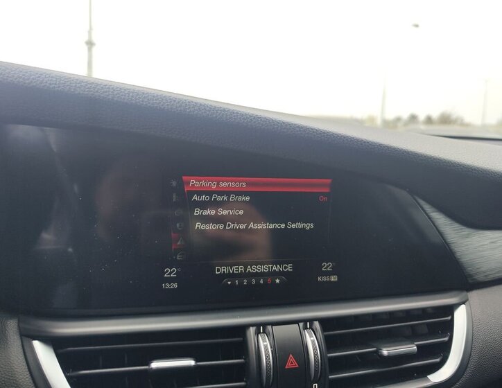 Alfa Romeo Giulia Sedan / Limuzína 2,1 l 110 kw