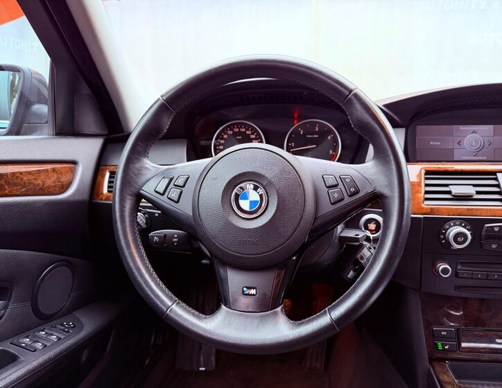 BMW Řada 5 Sedan 3,0 l 145 kw