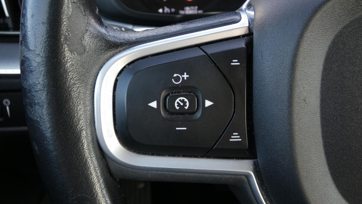 Volvo XC60 SUV / Terénní 2,0 l 140 kw