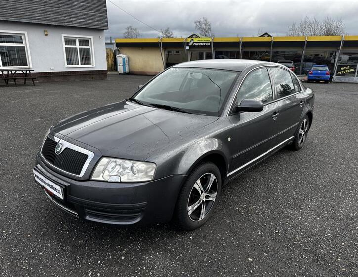 Škoda Superb 1