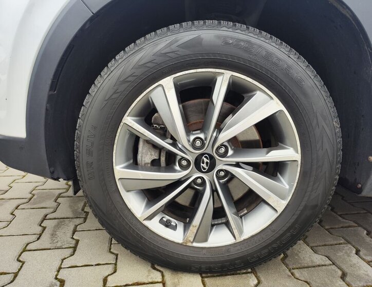 Hyundai Santa Fe SUV 2,0 l 110 kw