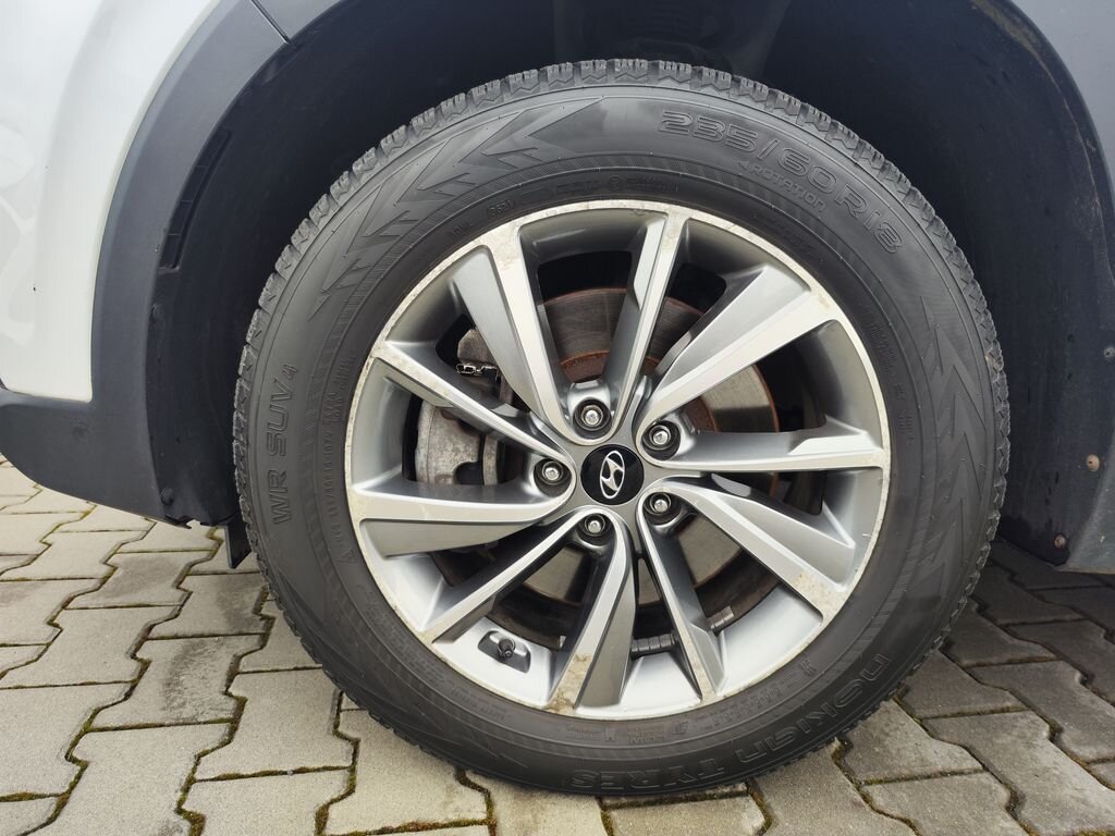 Hyundai Santa Fe SUV 2,0 l 110 kw