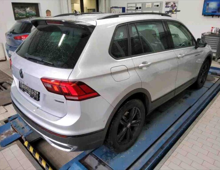 Volkswagen Tiguan SUV / Terénní 2,0 l 110 kw