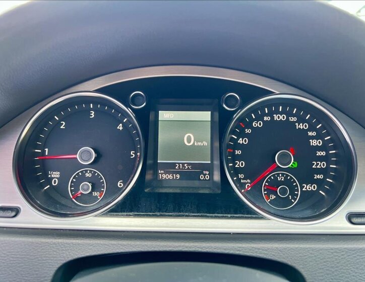 Volkswagen Passat Kombi 2,0 l 103 kw