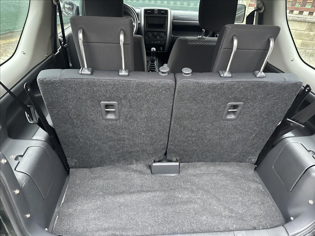 Suzuki Jimny SUV 1,3 l 63 kw