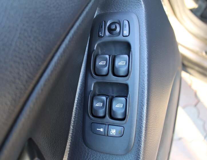 Volvo XC90 SUV / Terénní 2,4 l 136 kw