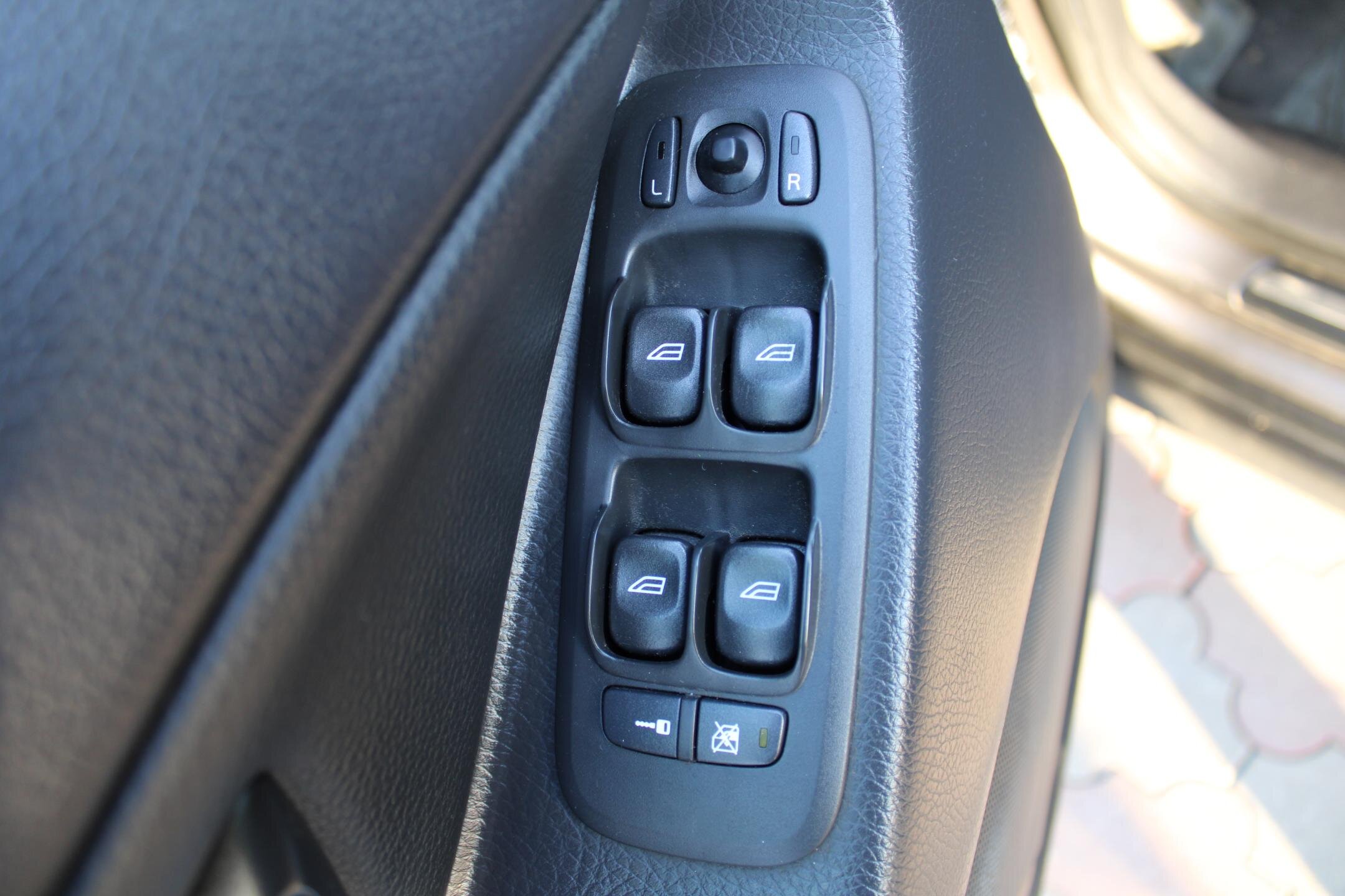 Volvo XC90 SUV / Terénní 2,4 l 136 kw