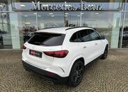 Mercedes-Benz GLA 24