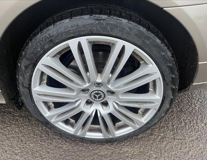 Mercedes-Benz Třídy C Sedan / Limuzína 3,0 l 170 kw