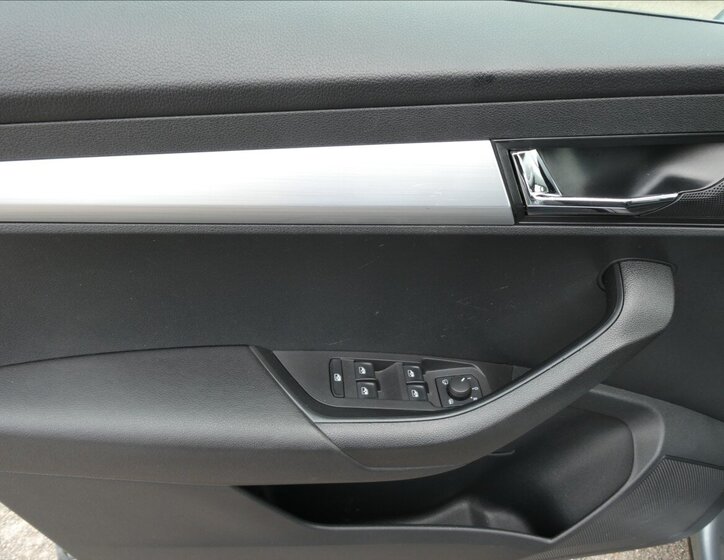 Škoda Karoq SUV / Terénní 2,0 l 110 kw