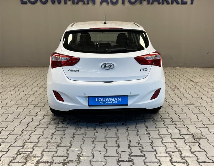 Hyundai i30 13