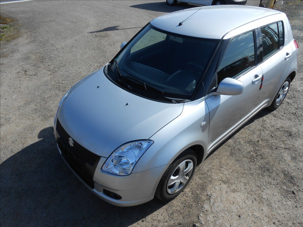 Suzuki Swift Hatchback 1,3 l 67 kw