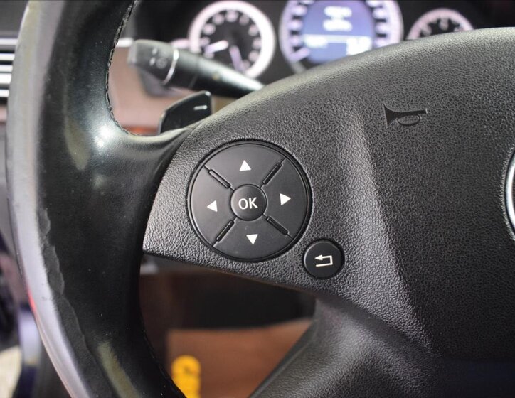 Mercedes-Benz Třídy E Sedan 3,0 l 170 kw