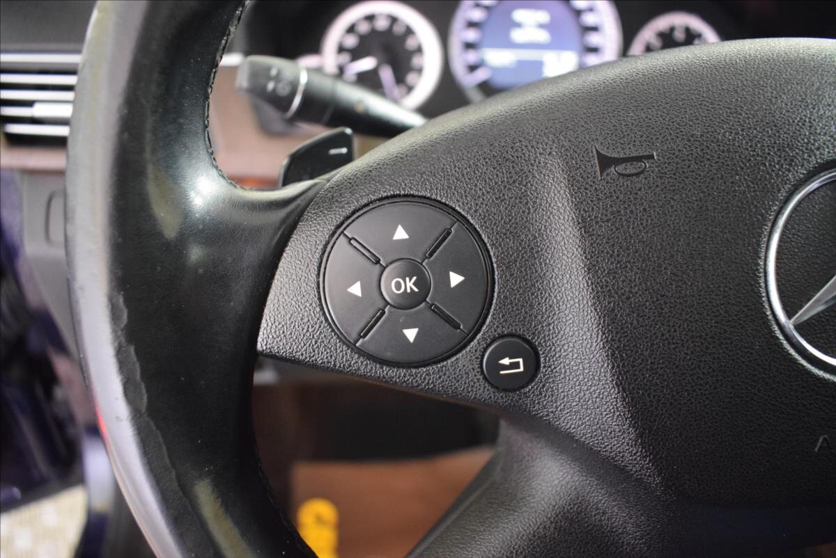 Mercedes-Benz Třídy E Sedan 3,0 l 170 kw