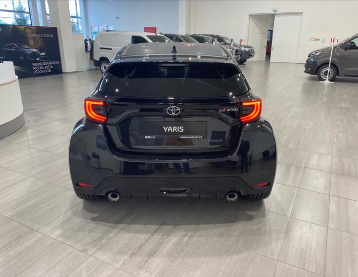 Toyota GR Yaris 5