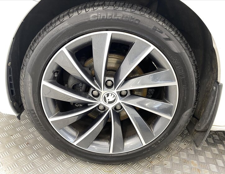 Škoda Superb Kombi 2,0 l 140 kw