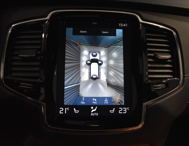 Volvo XC90 SUV / Terénní 2,0 l 177 kw