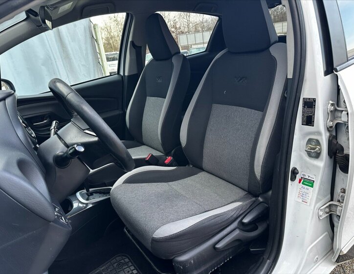 Toyota Yaris Kombi 1,5 l 54 kw