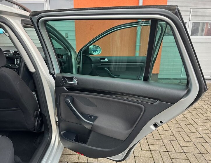 Volkswagen Golf Kombi 1,4 l 90 kw